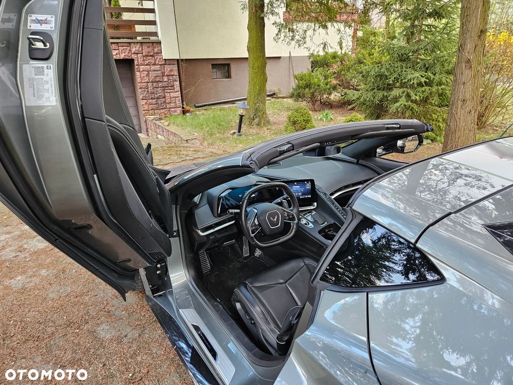 Chevrolet Corvette - 10