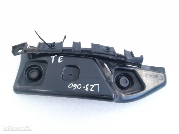 Guia Para Choques Tras Mercedes-Benz A-Class (W176) - 1