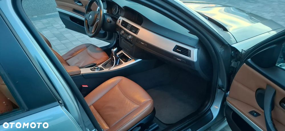 BMW Seria 3 320d Efficient Dynamics Edition Edition Luxury Line Purity - 19