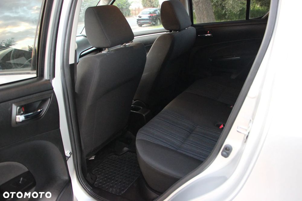 Suzuki Swift - 14