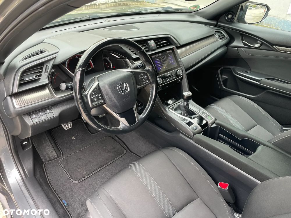 Honda Civic 1.5 i-VTEC Turbo Prestige - 10
