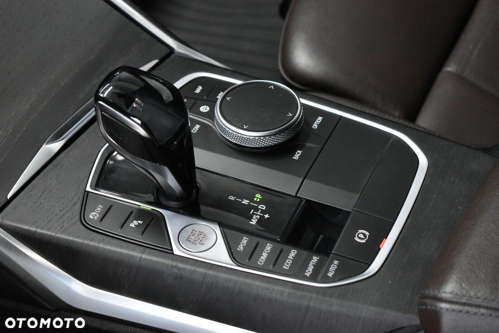 BMW Seria 3 320d xDrive M Sport sport - 20