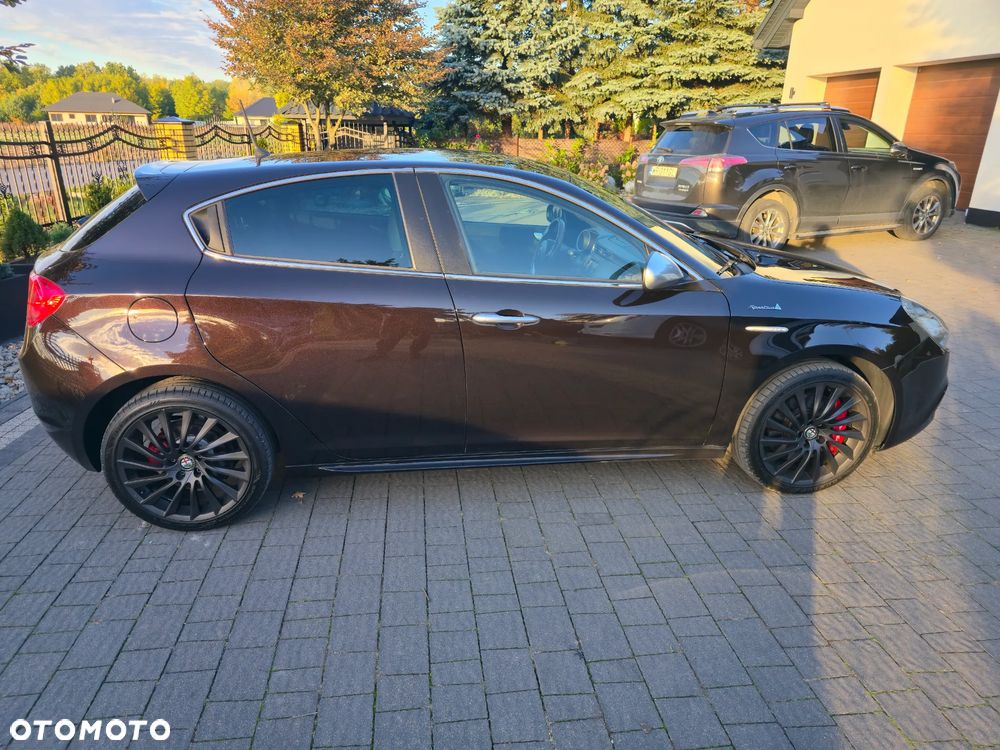 Alfa Romeo Giulietta 1.4 TB 16V Multiair Collezione - 4