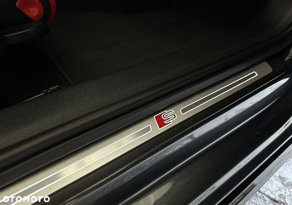 Audi A4 Limousine 35 TFSI S tronic S line - 17