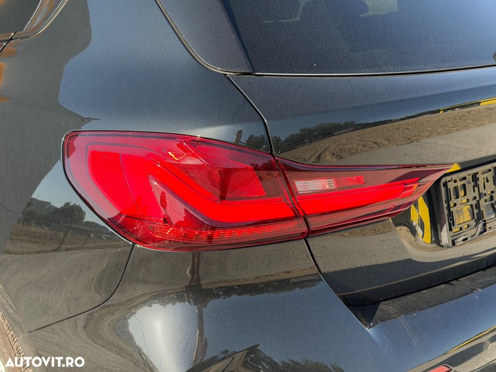 BMW 1 Series 2022 — imagine 9