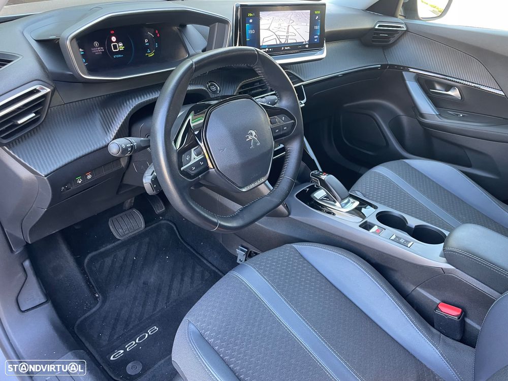 Peugeot e-2008 50 kWh Allure Pack - 13