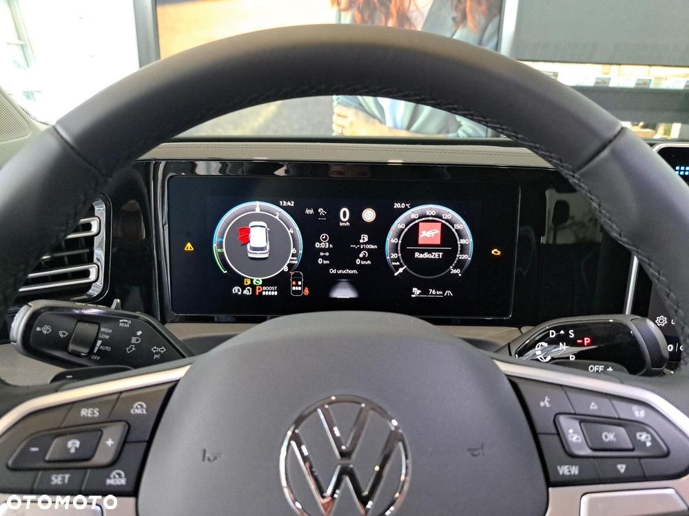 Volkswagen Tiguan - 14