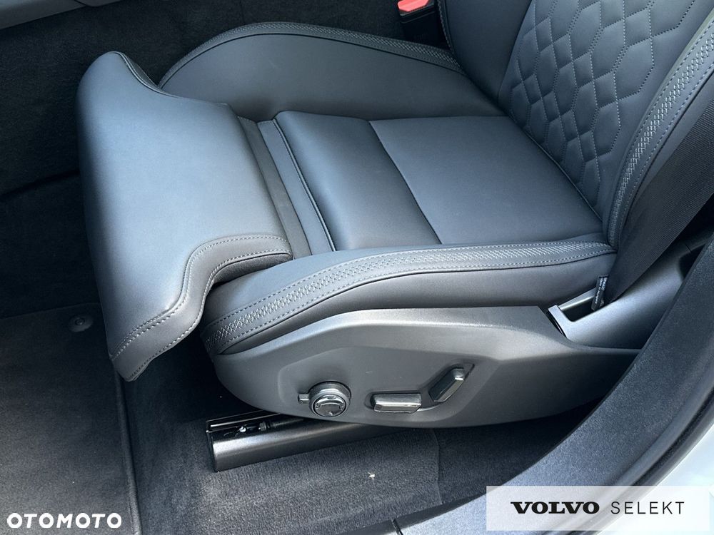 Volvo XC 90 - 25