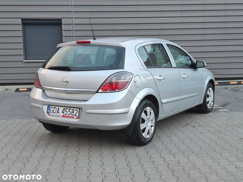 Opel Astra 2007 photo 3