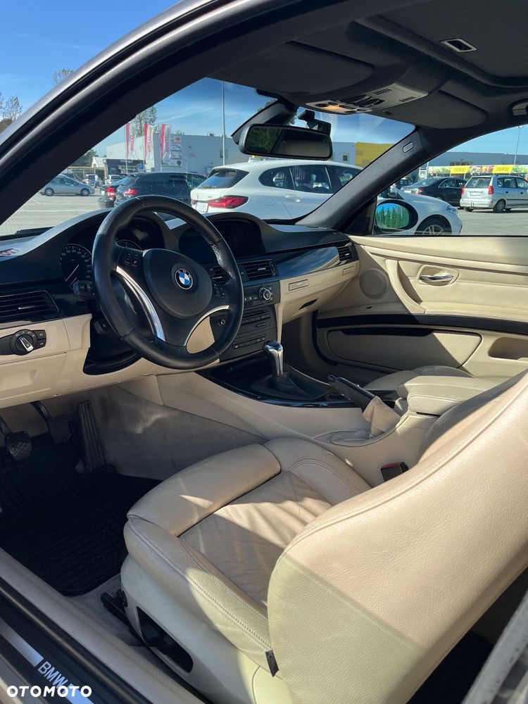 BMW Seria 3 320d Coupe - 8
