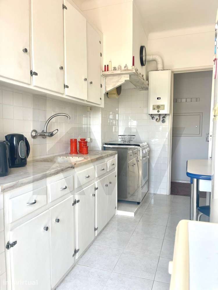 T3 com Excelente Potencial | Centro de Queluz |Vista Desafogada | 280. - Grande imagem: 5/39