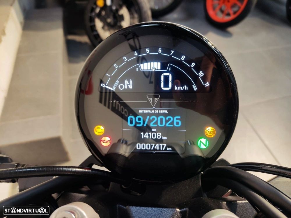 Triumph Trident 660 - 5