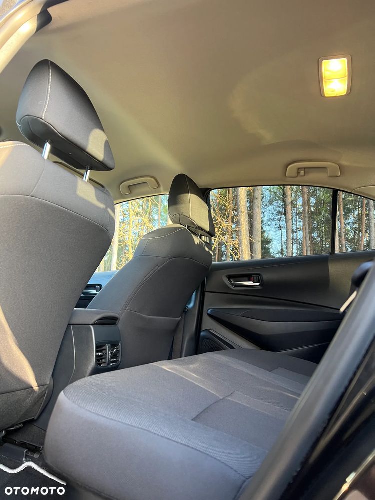 Toyota Corolla 1.8 Hybrid Comfort - 19