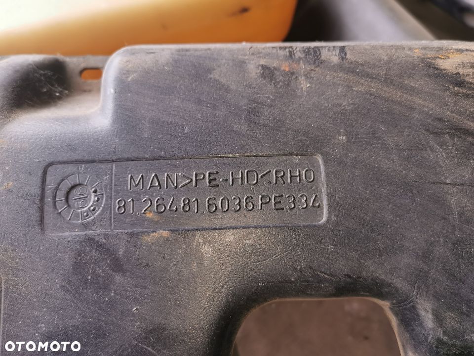 ZBIORNIK PŁYNU SPRYSKIWACZY MAN F2000 M2000 81264816036 / 81264810034 - 2