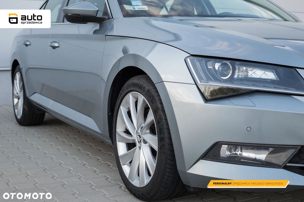 Skoda Superb 2.0 TDI Style DSG - 4