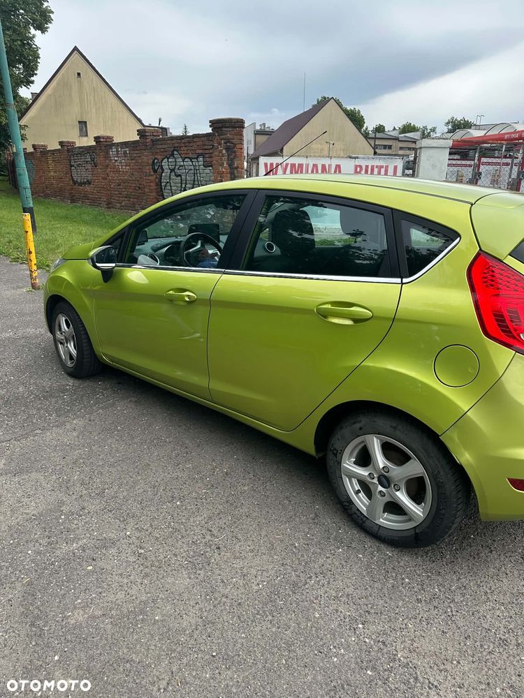 Ford Fiesta - 11