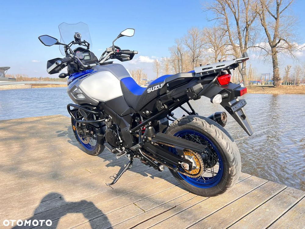 Suzuki V-STROM - 16