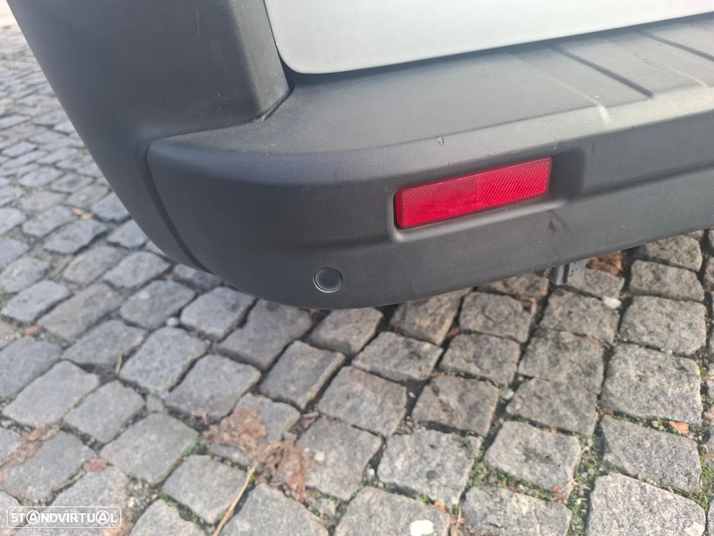 Opel VIVARO 1.6CDTI 100CV 3LUGARES - 9