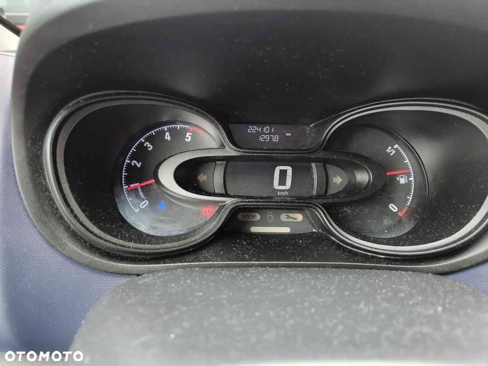 Opel Vivaro - 22