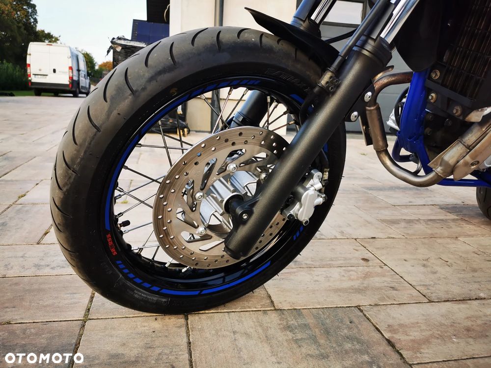 Yamaha WR - 12
