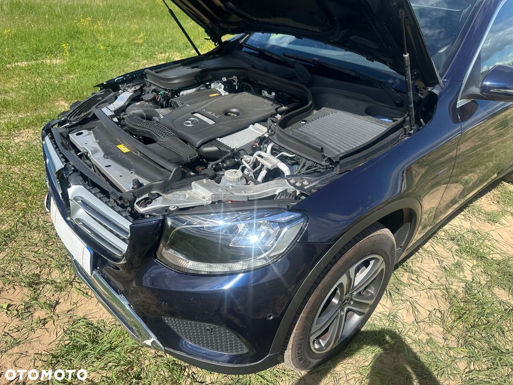Mercedes-Benz GLC 350 e 4Matic 7G-TRONIC Edition 1 - 24