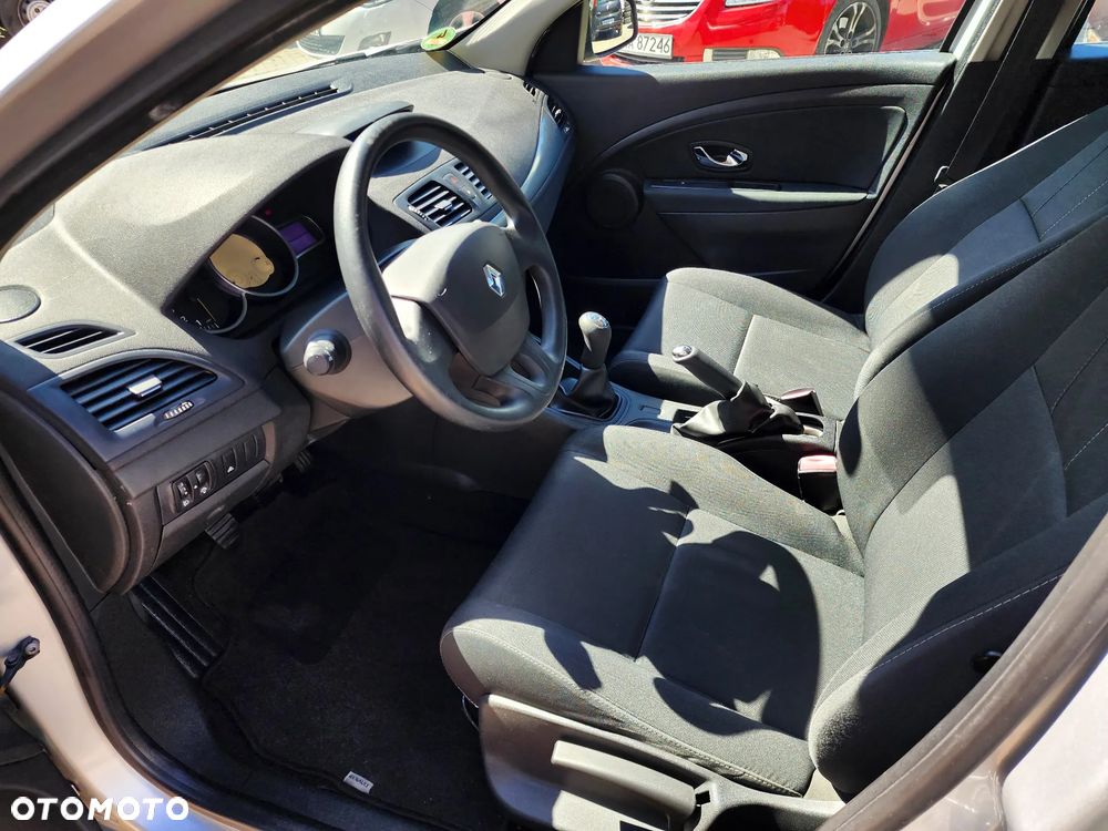 Renault Megane 1.6 16V 100 J'taime - 26