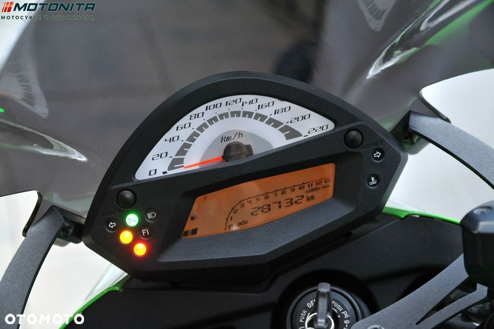 Kawasaki ER - 11