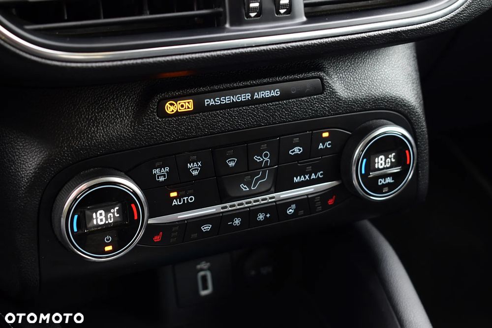 Ford Focus 2.0 TDCi Titanium ASS PowerShift - 15