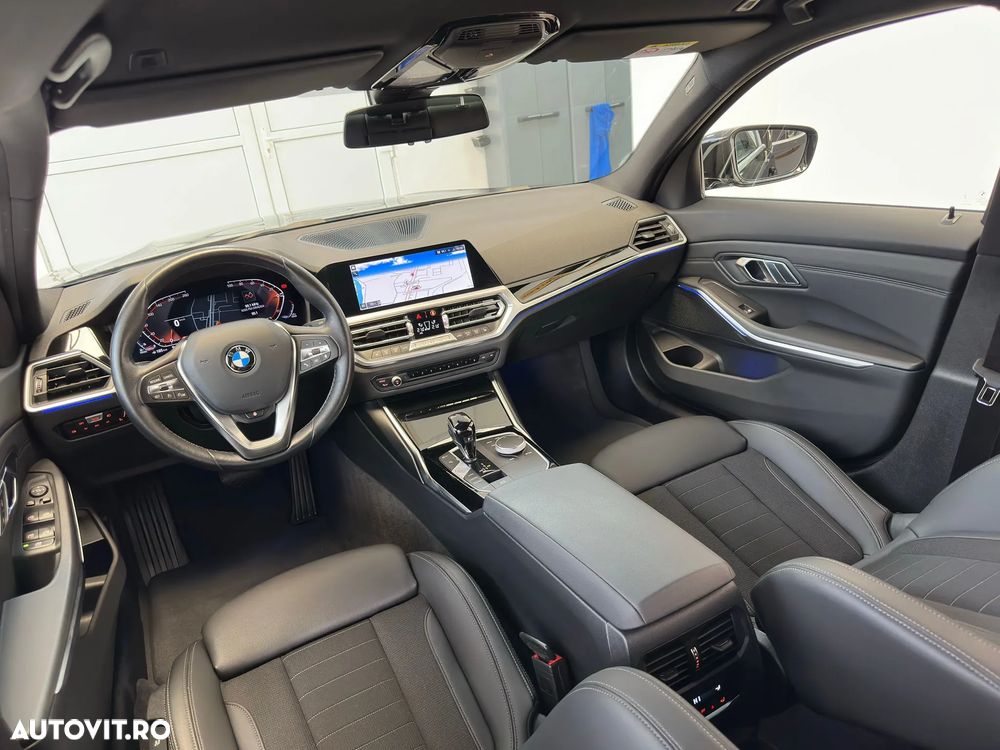 BMW Seria 3 318d Touring Aut. Luxury Line - 7