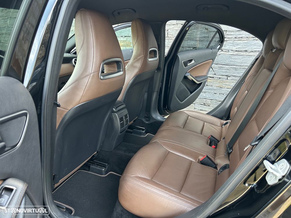 Mercedes-Benz A 200 CDI (BlueEFFICIENCY) AMG Sport - 14