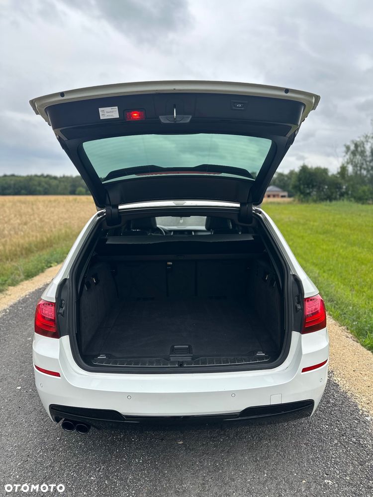 BMW Seria 5 520d - 28