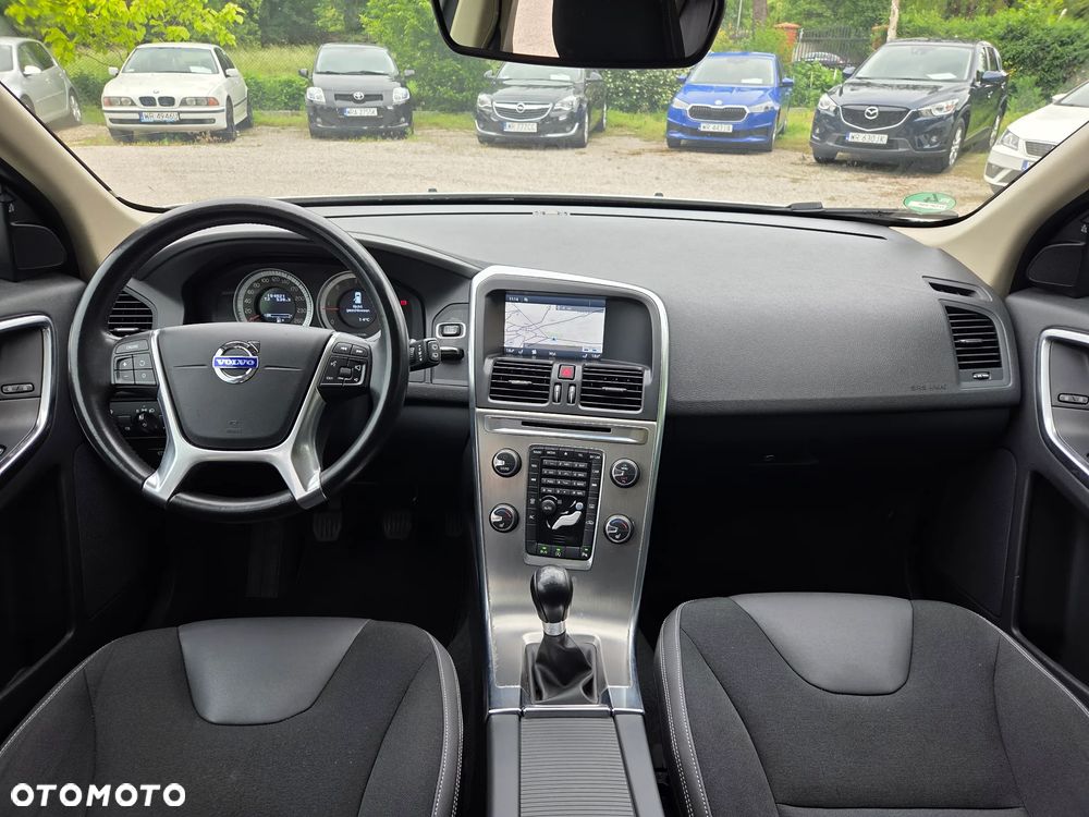 Volvo XC 60 D3 Momentum - 17