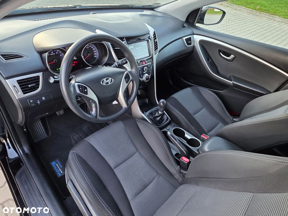 Hyundai i30 blue 1.4 Classic Navigation - 19