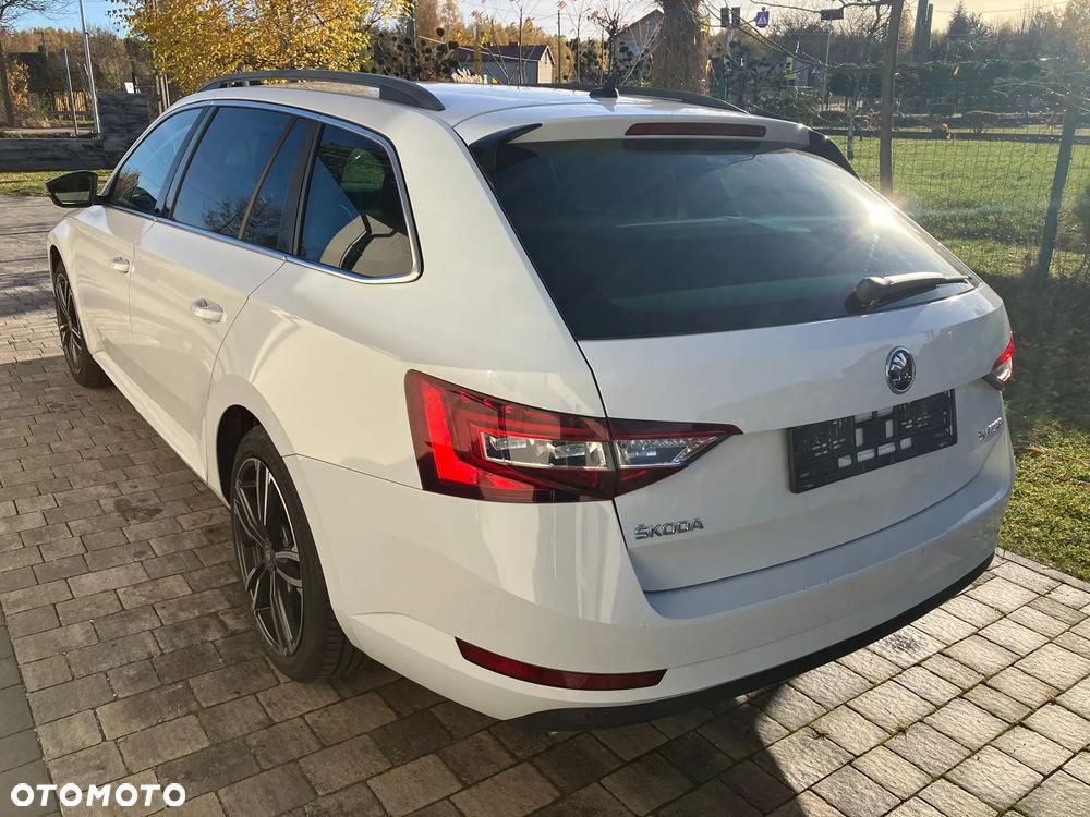 Skoda Superb 2.0 TDI Ambition DSG - 4