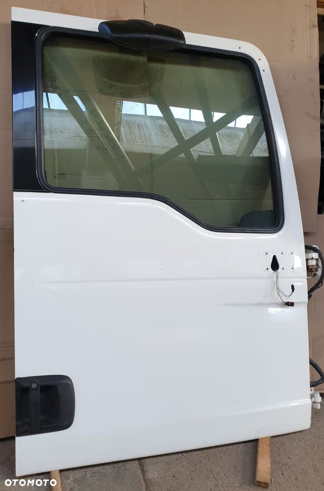 MAN TGX DRZWI KOMPLETNE PRAWE - 2