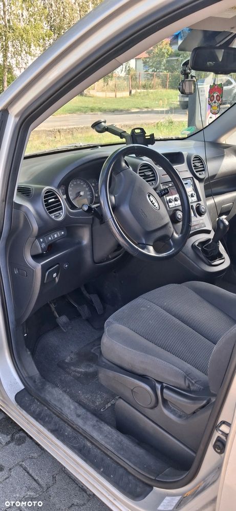 Kia Carens - 1