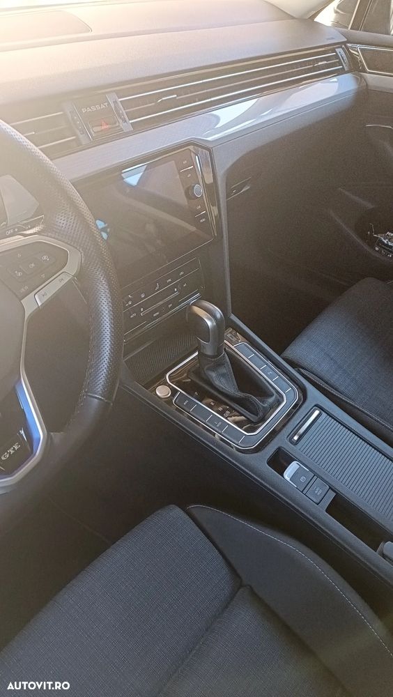 Volkswagen Passat - 5