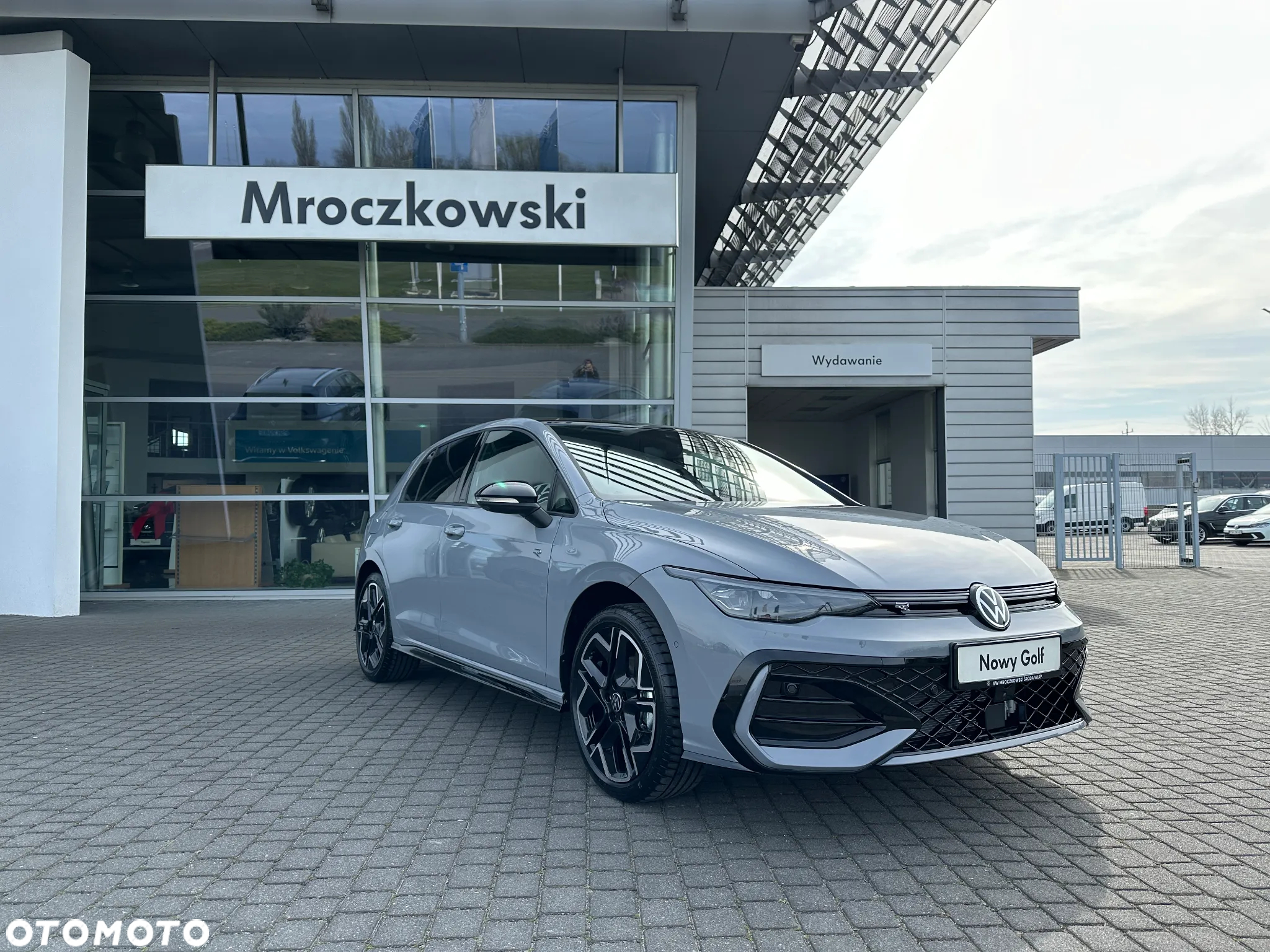 Volkswagen Golf - 2