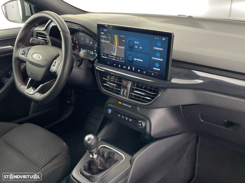 Ford Focus 1.0 EcoBoost MHEV ST-Line - 22