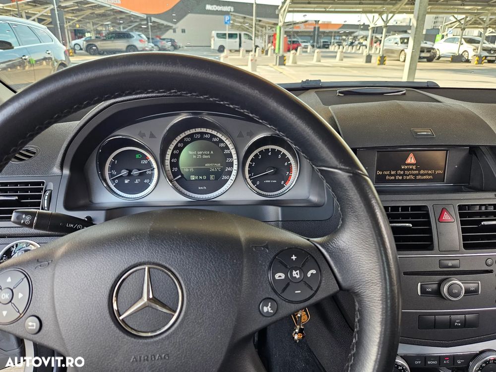 Mercedes-Benz C - 21