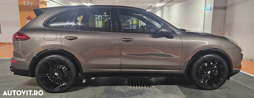 Porsche Cayenne S Diesel Platinum Edition - 6
