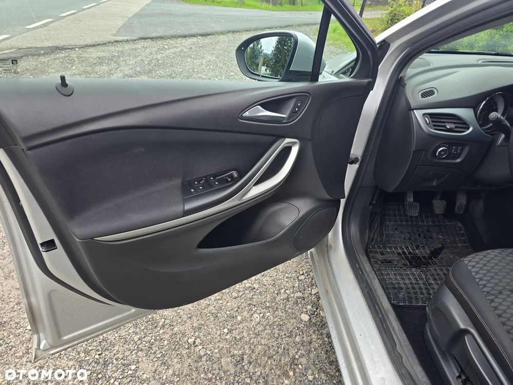 Opel Astra 1.2 T Edition S&S - 8