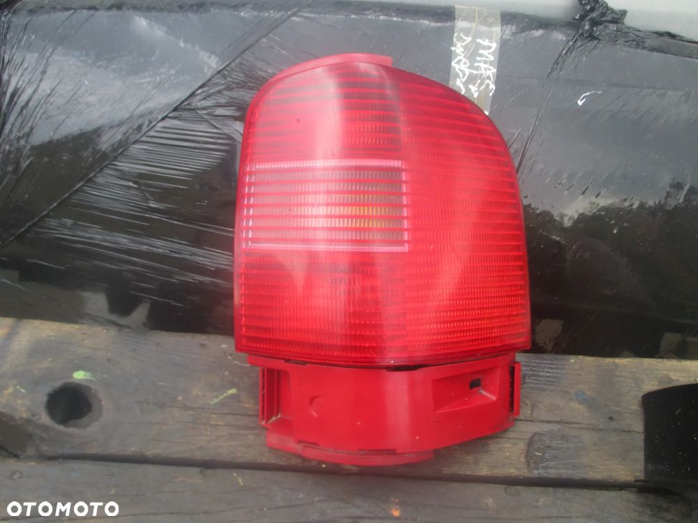 lampa prawa tył Sharan Hella Europa - 1
