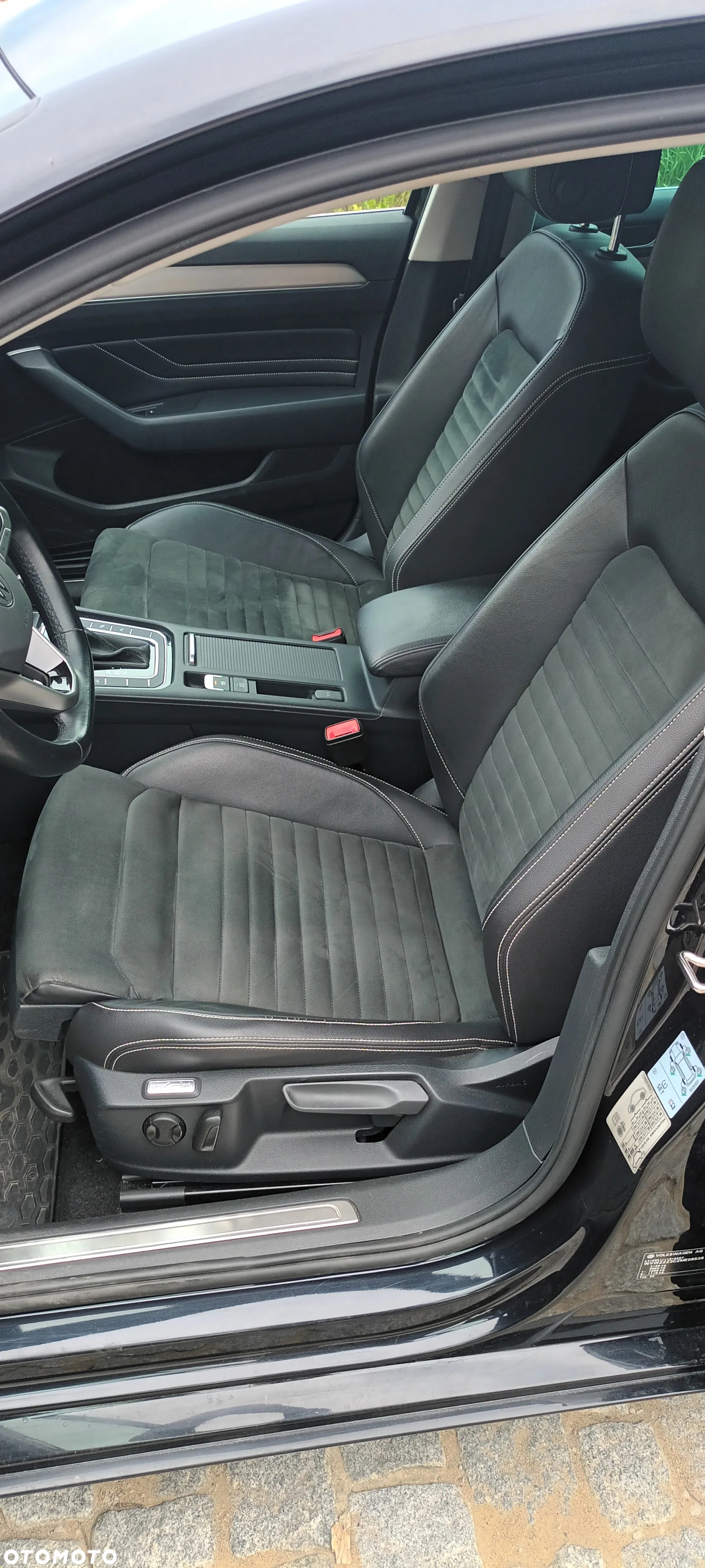 Volkswagen Passat 2.0 TSI Elegance DSG - 11