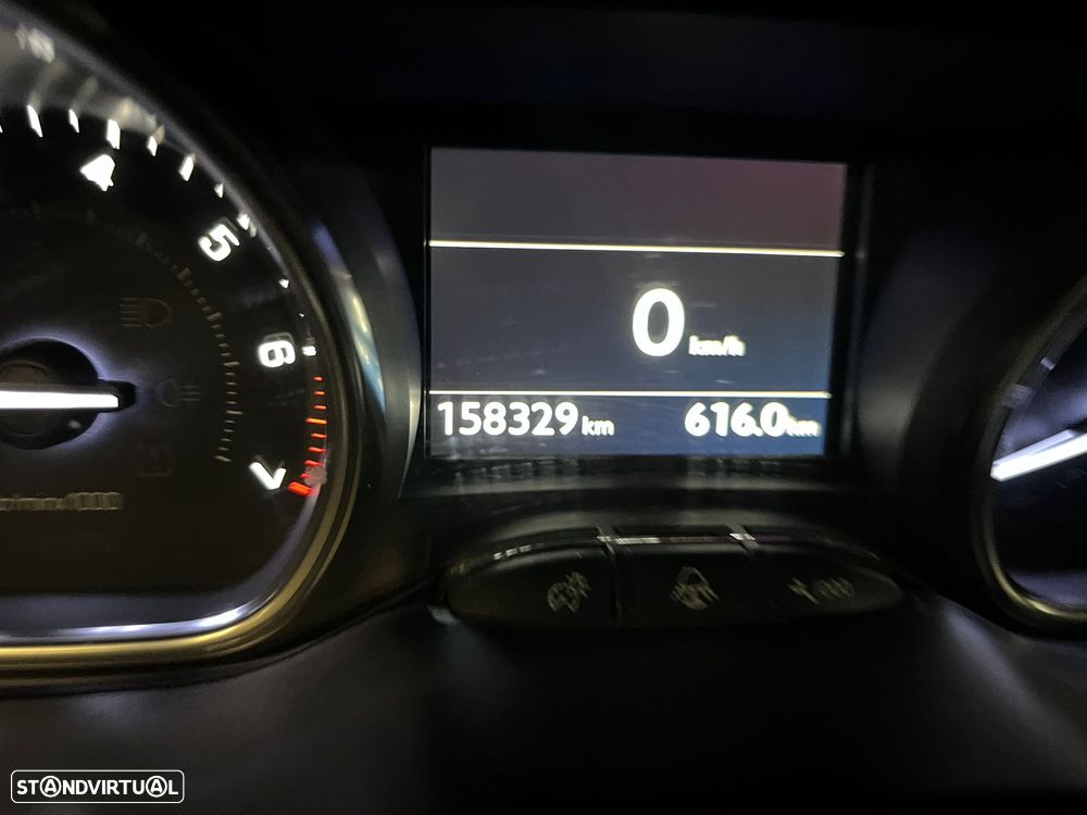 Peugeot 2008 PureTech 110 Stop&Start Allure - 11