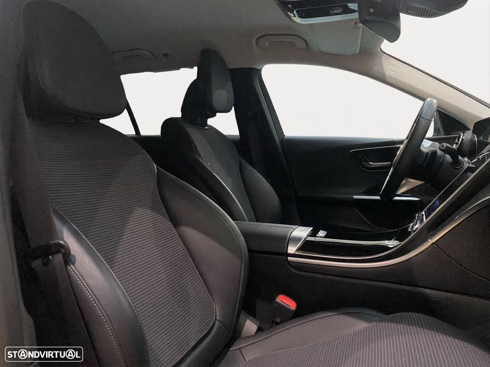 Mercedes-Benz C 220 - 13