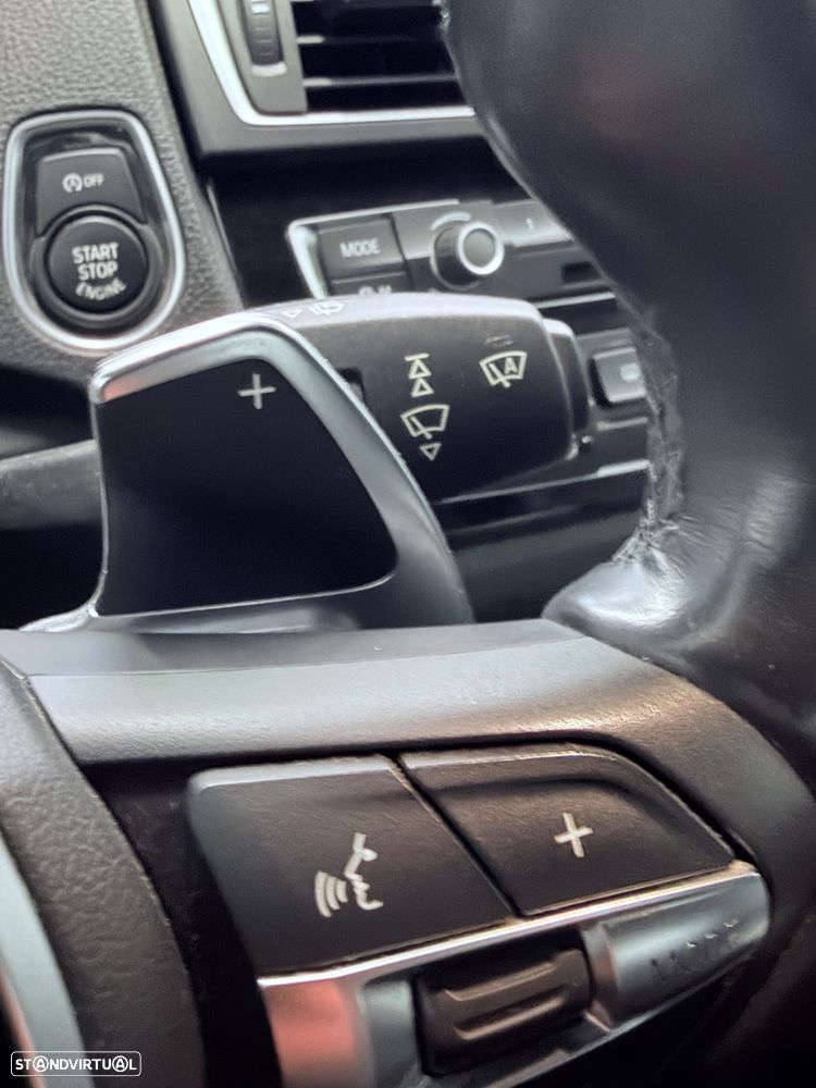 BMW 220 d Cabrio Pack M Auto - 36