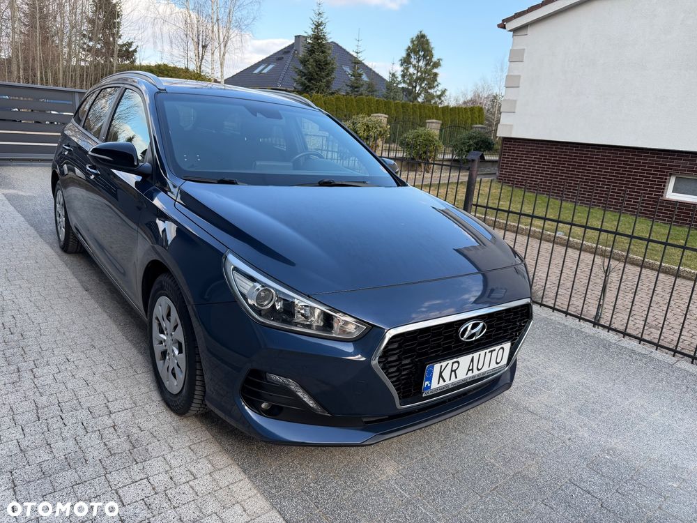 Hyundai i30 1.6 D GO Plus DCT - 31