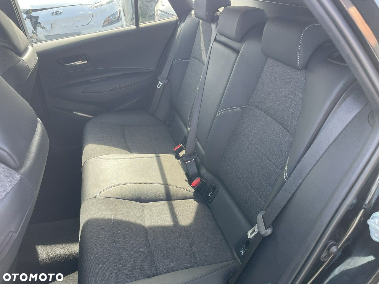 Toyota Corolla 2.0 Hybrid Style - 11