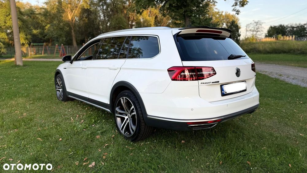 Volkswagen Passat Alltrack - 8